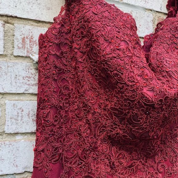 DANCING QUEEN Maxi evening gown dress Burgundy color off shoulder size 3XL - NWT - Picture 3 of 16